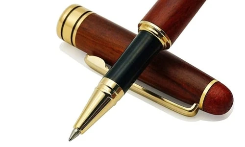 Ballpoint pen – خودکار نوک ساچمه ای